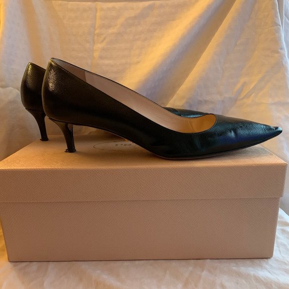 Prada kitten heel pumps - Picture 3 of 5